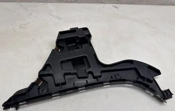 Volvo S80 Rear bumper mounting bracket 31213294