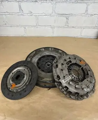 BMW 3 E90 E91 Clutch set kit 7637279