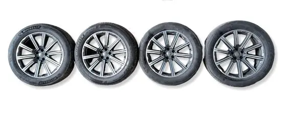 Audi Q7 4M R20 alloy rim 4M0601025AE