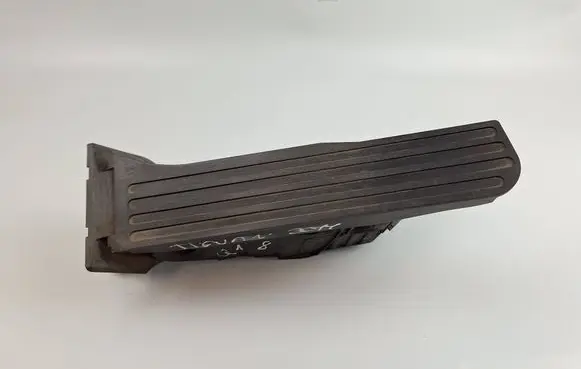 Volkswagen Sharan Accelerator throttle pedal 1K1721503S