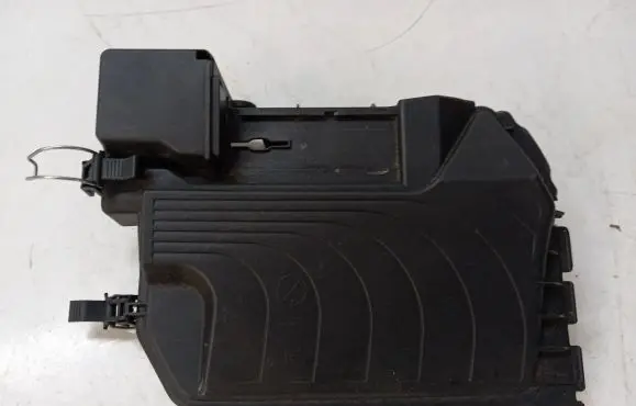 Mercedes-Benz GLA W156 X156 Fuse box cover A2465400182