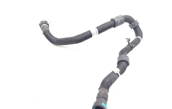 Land Rover Range Rover Evoque L551 Engine coolant pipe/hose M8D2-8K561-AA