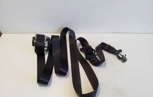 Volvo XC60 Front seatbelt 39841643 31484970