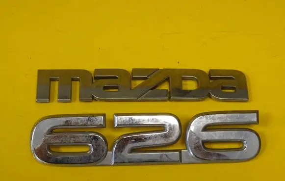 Manufacturer badge logo/emblem