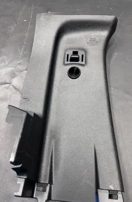 Toyota Hilux VIII (D)pillar trim (top) 62512KK070 62512KK080