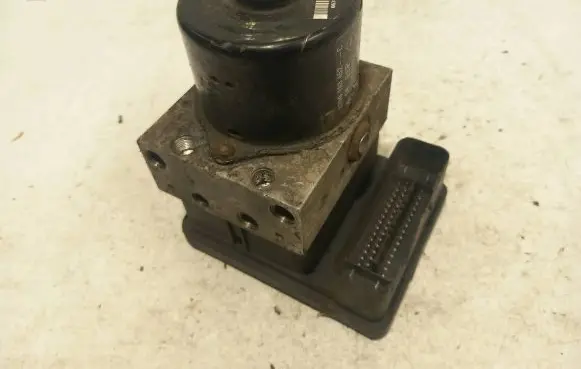 Renault Laguna II ABS Pump 10096014203 00003644E1 N4U2H18A06
