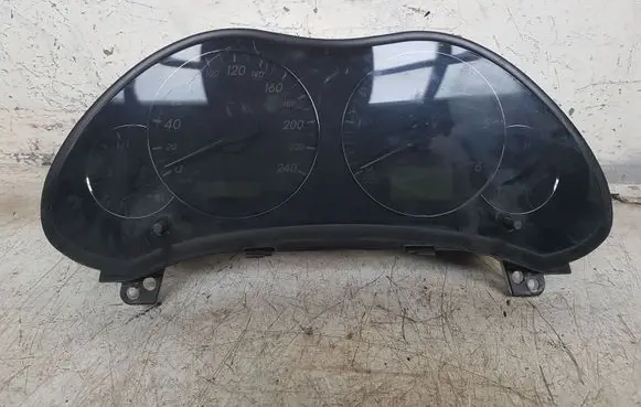 Toyota Avensis T250 Speedometer (instrument cluster) MB2574305293