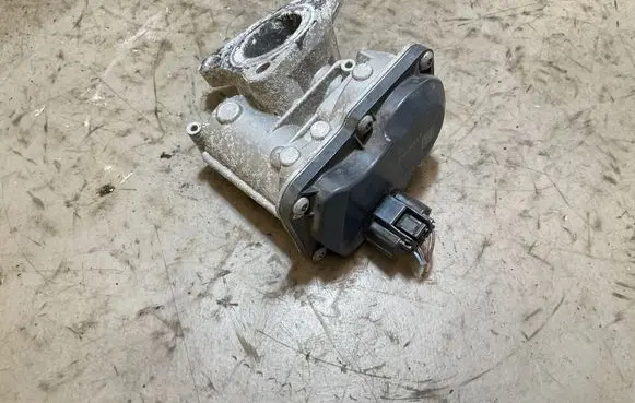 Renault Clio IV EGR valve H8201143495 HU1501000213 14109913R