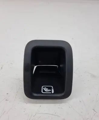 Mercedes-Benz CLA C118 X118 ISOFIX cover A1778603801