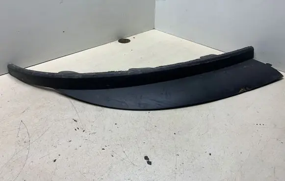 Opel Astra J Front bumper lip 13264406