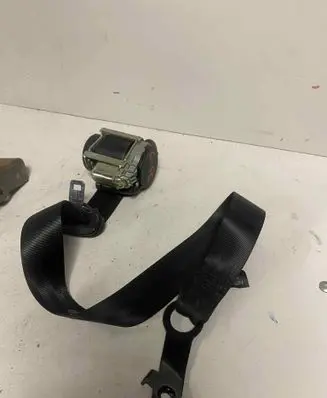Nissan Qashqai Front seatbelt 86884JD00A 047136 E9047136