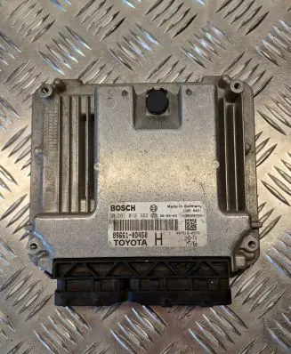 Toyota Yaris Engine control unit/module 896610D450 1039S28726 0281012322