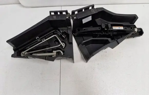 Toyota Verso Lift Jack 