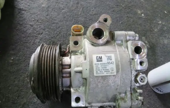 Opel Mokka Air conditioning (A/C) compressor (pump) 95369542