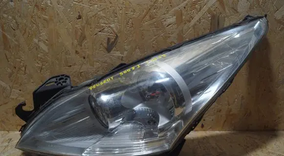 Peugeot 3008 I Headlight/headlamp