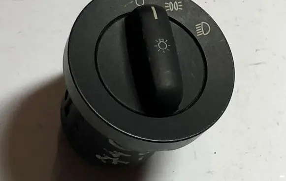 BMW 5 E39 Light switch 8363683 61318363683