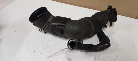 Volkswagen Touran I Turbo air intake inlet pipe/hose 3C0129635 03G103493D