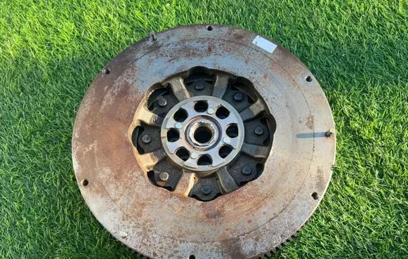 Iveco Daily 5th gen Dual mass flywheel 123106282R