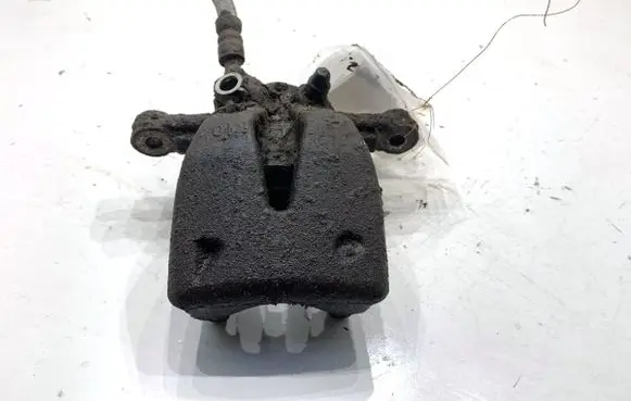 Toyota Avensis T250 Rear brake caliper