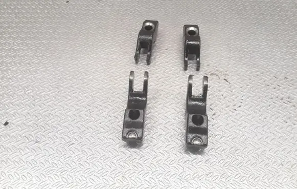 Opel Meriva A Fuel Injector clamp holder 