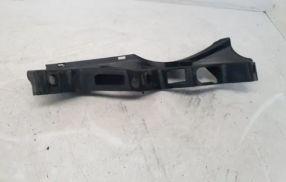 Volkswagen PASSAT B6 Front bumper mounting bracket 3C0807890
