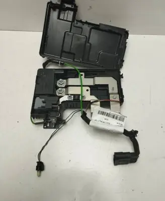 Volvo V60 Fuse box set 31409902 K067R 001954