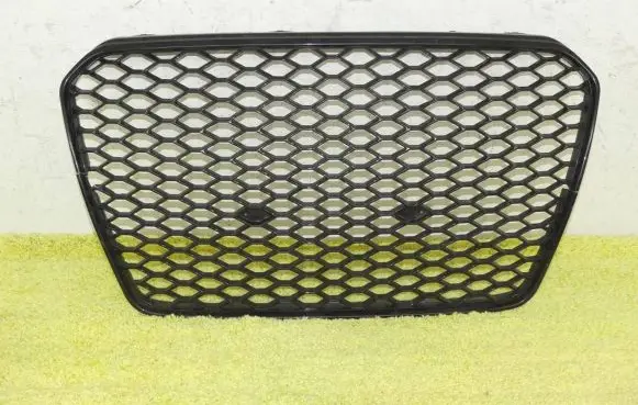 Audi A4 S4 B8 8K Front bumper upper radiator grill