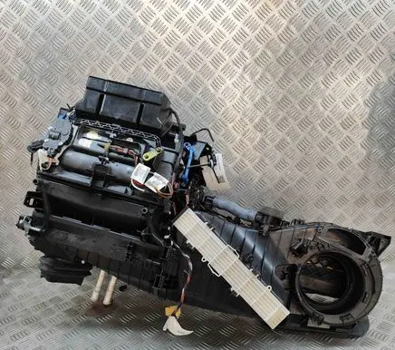 Porsche Macan (95B) Interior heater climate box assembly 8T1820005S