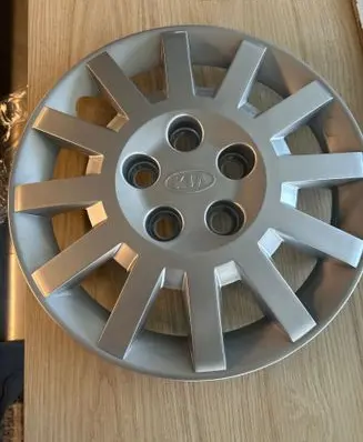 KIA Carnival R15 wheel hub/cap/trim 0K53A37170