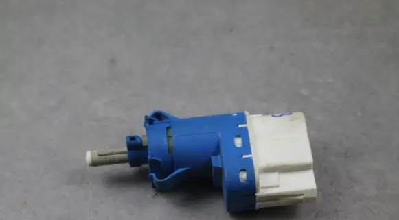 Clutch pedal sensor