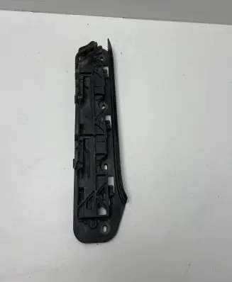 Volkswagen Touran I Front bumper mounting bracket 1T0807936