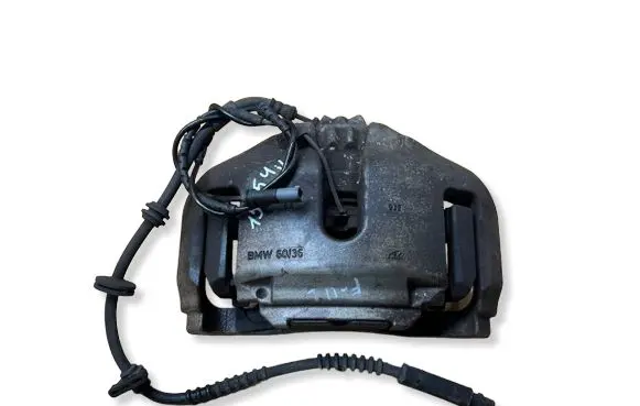 BMW 5 F10 F11 Front brake caliper 6786817