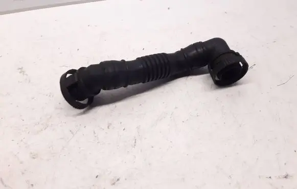 Volkswagen Touran I Breather hose/pipe 03G103493D
