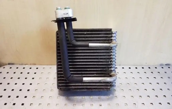Air conditioning (A/C) radiator (interior)