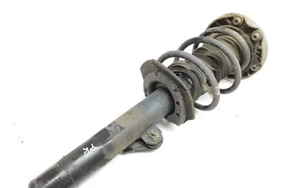 BMW 2 F46 Front shock absorber with coil spring 6872521 22296315 14941510
