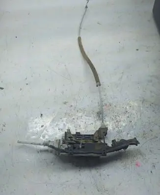 Audi A6 S6 C4 4A Front door lock