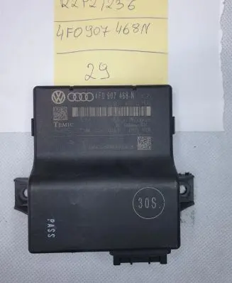 Audi A6 S6 C6 4F Gateway control module 4F0907468N