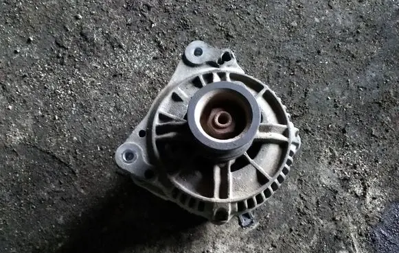 Audi A3 S3 8L Generator/alternator 037903025D