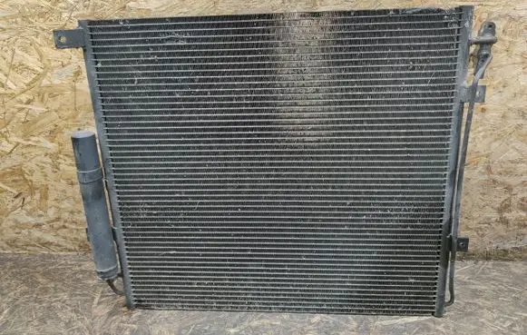 Land Rover Discovery 4 - LR4 A/C cooling radiator (condenser) MY10