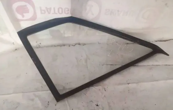 Volkswagen II LT Front door vent window glass four-door 