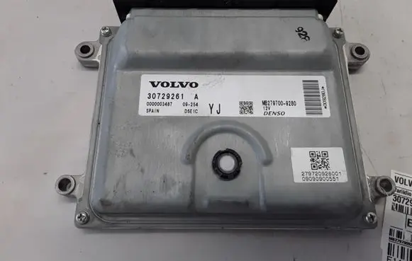 Volvo XC60 Engine control unit/module 30729261A