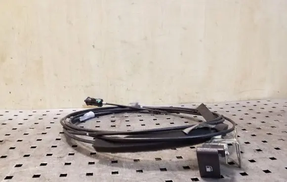 Honda CR-V Fuel cap flap release cable 