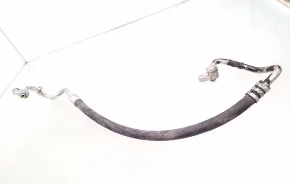 Hyundai i40 Air conditioning (A/C) pipe/hose E11000059