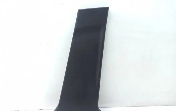Mercedes-Benz C W204 (B) pillar trim (bottom) A2046900425 2046900425