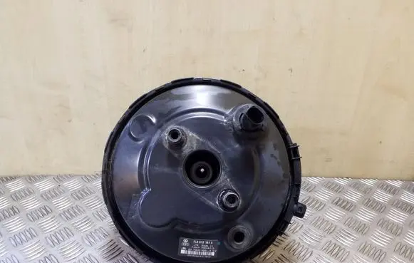 Audi Q7 4L Brake booster 7L8612101E