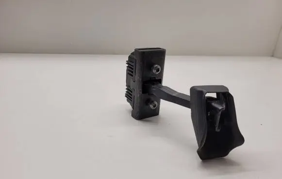 BMW 1 E82 E88 Front door check strap stopper 7164623
