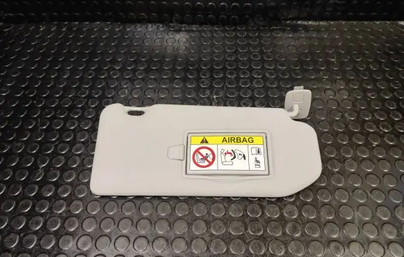 Sun visor