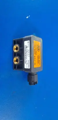 Volkswagen Bora ESP acceleration yaw rate sensor 1j0907657b