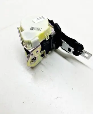 BMW M5 Middle seatbelt (rear) 7247667