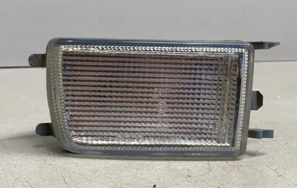 Volkswagen Golf III Front indicator light 084411606